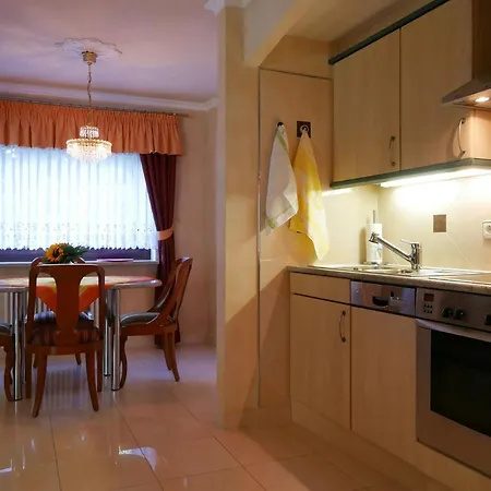 דירה Gastehaus Renate *