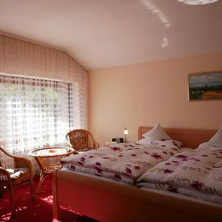 דירה Gastehaus Renate *